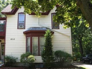 610 Lawrence St, Ann Arbor MI  48104-5554 exterior