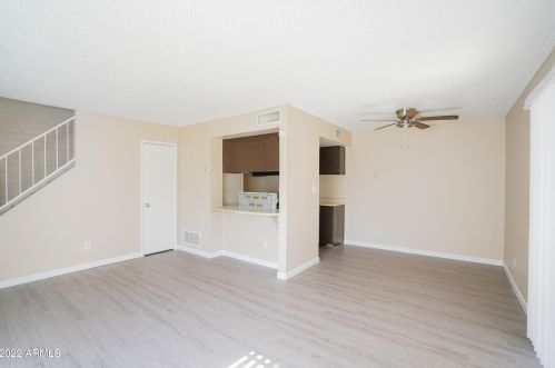 4252 67th Ln, Phoenix AZ  85033-8248 exterior