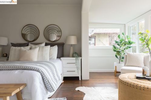 2542 Chilton Way, Berkeley CA 94704-2807 exterior