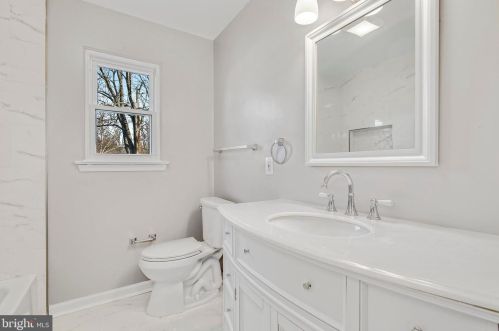 1805 Crawford Dr, Rockville MD 20851-1711 exterior