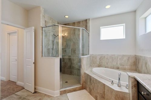 3032 Van Buren Dr, Tampa FL 33611-5329 exterior