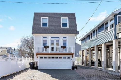 43 Morehouse Ave, Milford CT 06460 exterior