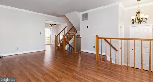 6108 Joust Ln, Alexandria VA  22315-4807 exterior