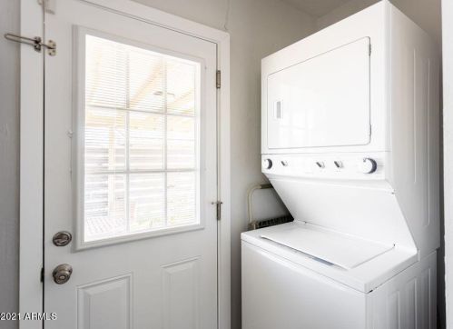 2545 9th St, Phoenix AZ 85014-5070 exterior