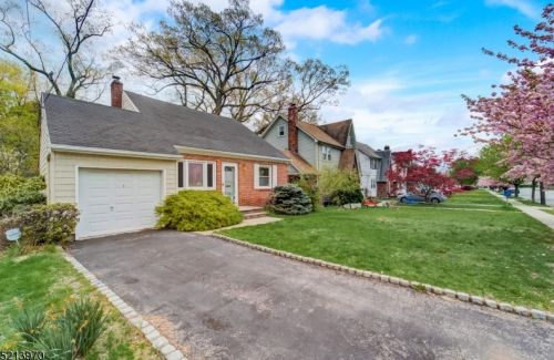 54 Nishuane Rd, Montclair NJ  07042-2425 exterior