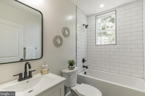 731 Atlantic St, Washington DC  20032-3740 exterior