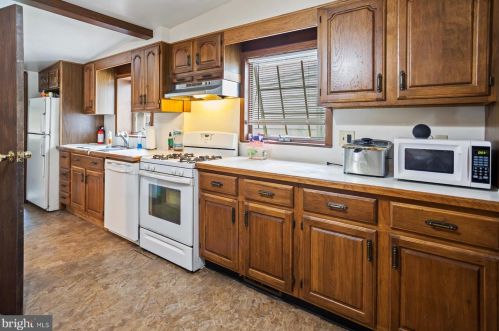 195 Main St, Trenton NJ  08620-2311 exterior