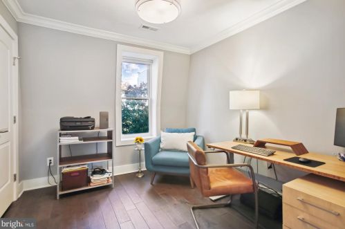 2208 Q St, Washington DC 20001-1955 exterior