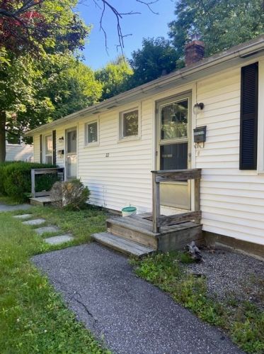 22 Scenic Dr, Worcester, MA 01602-2224
