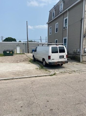 7 Home Ave, Providence, RI 02908-4111