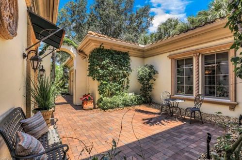 15715 Villoresi Way, Naples FL 34110-2715 exterior