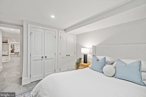 1451 Chapin St, Washington DC  20009-4510 exterior