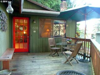 6555 Vermont St, Portland OR  97223-7547 exterior