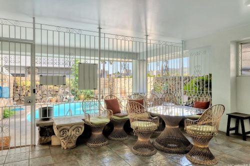 2015 Ala Wai Blvd, Honolulu HI  96815-2073 exterior