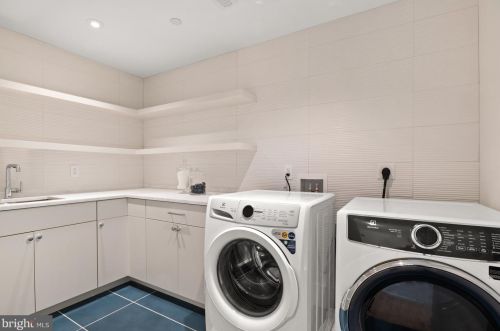 2838 Chesterfield Pl, Washington DC  20008-1015 exterior