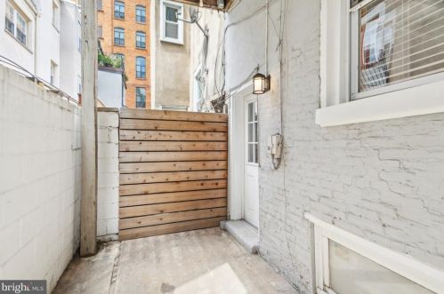 1318 Addison St, Philadelphia PA 19143-1203 exterior