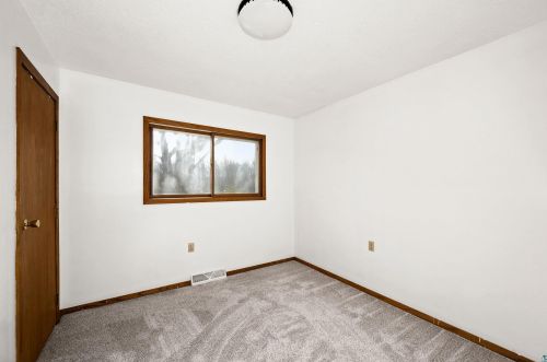 3852 Beyer Rd, Duluth MN 55803-9312 exterior