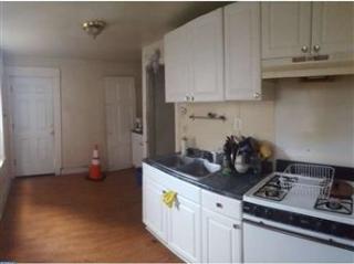 1817 Oxford St, Philadelphia PA  19121-3118 exterior