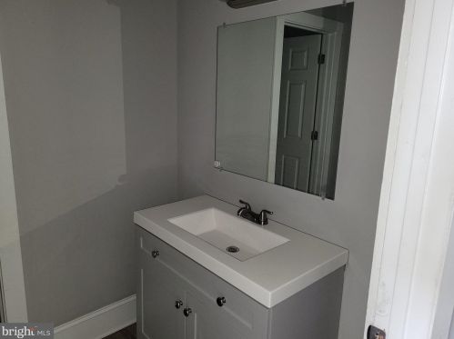 2680 Lititz Pike, Lancaster PA  17601-3724 exterior