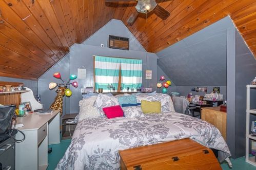 327 Middlesex St, North Andover MA 01845-3438 exterior