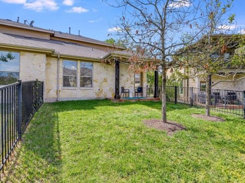7321 Colina Vista Loop, Austin TX  78750 exterior