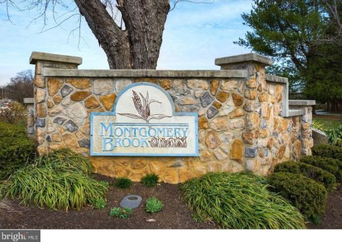 816 Foxmeadow Dr, Limerick, PA 19468-1536