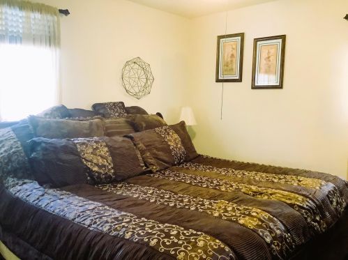 2148 Austin St, Meskegon MI 49444-1209 exterior