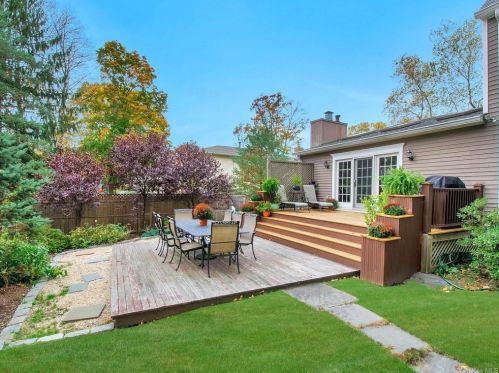 35 School St, Armonk NY 10504-1924 exterior