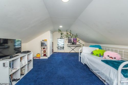 129 Holland Rd, South Orange NJ  07079-2705 exterior