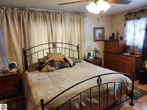 740 Witbeck Dr, Clare MI 48617-9721 exterior