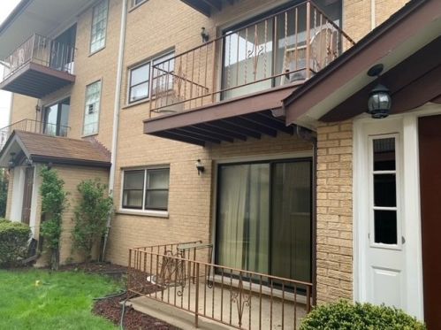 4657 Milwaukee Ave, Chicago, IL 60630-3649