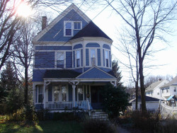 38 Otis St, Newton, MA 02460-1817