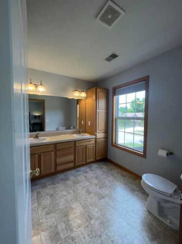 2598 87 St, Byron Township MI 49315-9245 exterior