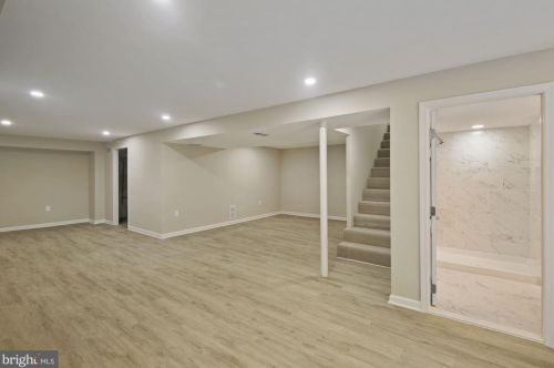 10300 Insley St, Silver Spring MD  20902-4931 exterior