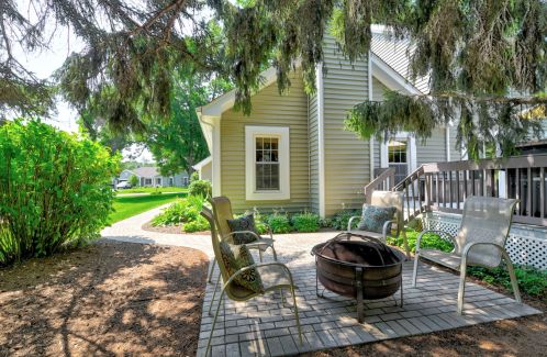 114 Burning Bush Trl, Bull Valley IL 60012-3652 exterior