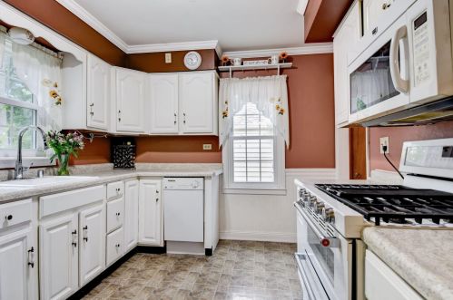 551 116, Milwaukee WI 53226-3610 exterior