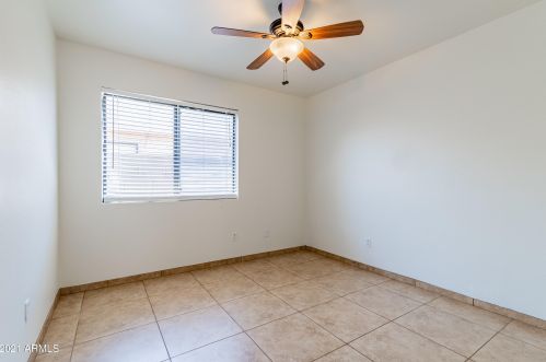 22409 31 Dr, Phoenix AZ 85041-4303 exterior