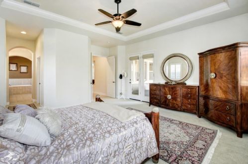 1086 Souza Dr, Folsom CA 95762-7556 exterior