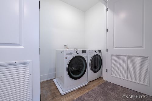 4017 Keystone Ave, Chicago IL 60641-2414 exterior