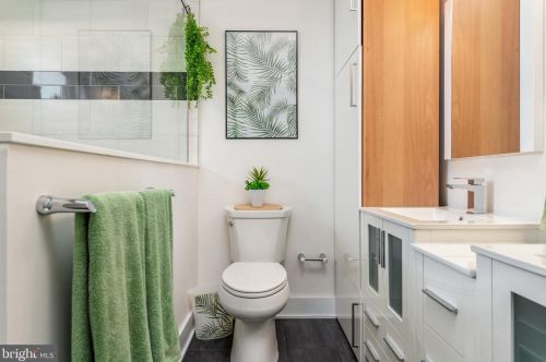 1413 Darien St, Philadelphia PA 19147-5726 exterior