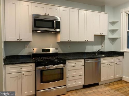 1316 W St, Washington DC 20009-1107 exterior