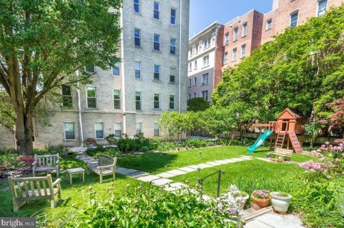 2022 Columbia Rd, Washington DC  20009-1352 exterior