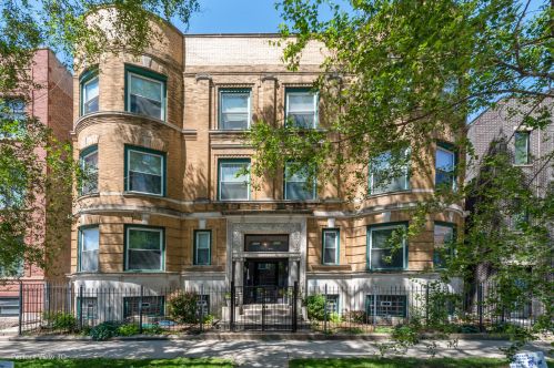 4404 Prairie Ave, Chicago IL 60653-3208 exterior