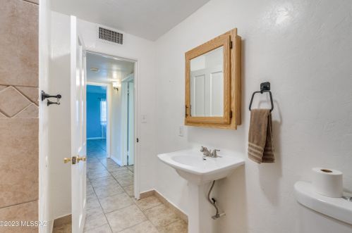 3009 Glenn St, Tucson AZ  85716-2141 exterior