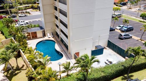 949 Ala Nanala St, Honolulu HI 96818-2952 exterior