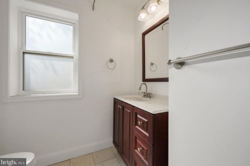 2254 Mt Vw Pl, Washington DC 20020-5219 exterior