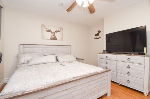 357 Oakland St, Springfield MA  01108-1361 exterior