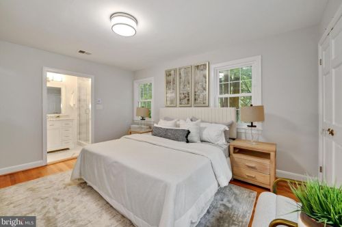 4401 Burlington Pl, Washington DC  20016-4421 exterior