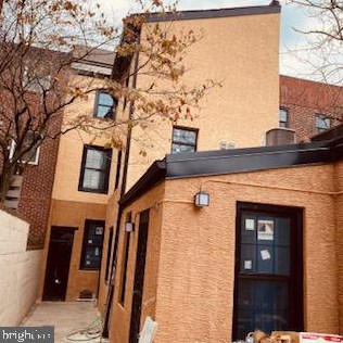 776 Front St, Philadelphia PA 19147-3523 exterior