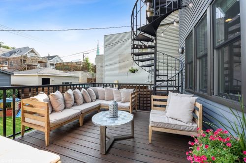 1321 Nelson St, Chicago IL 60657-3103 exterior